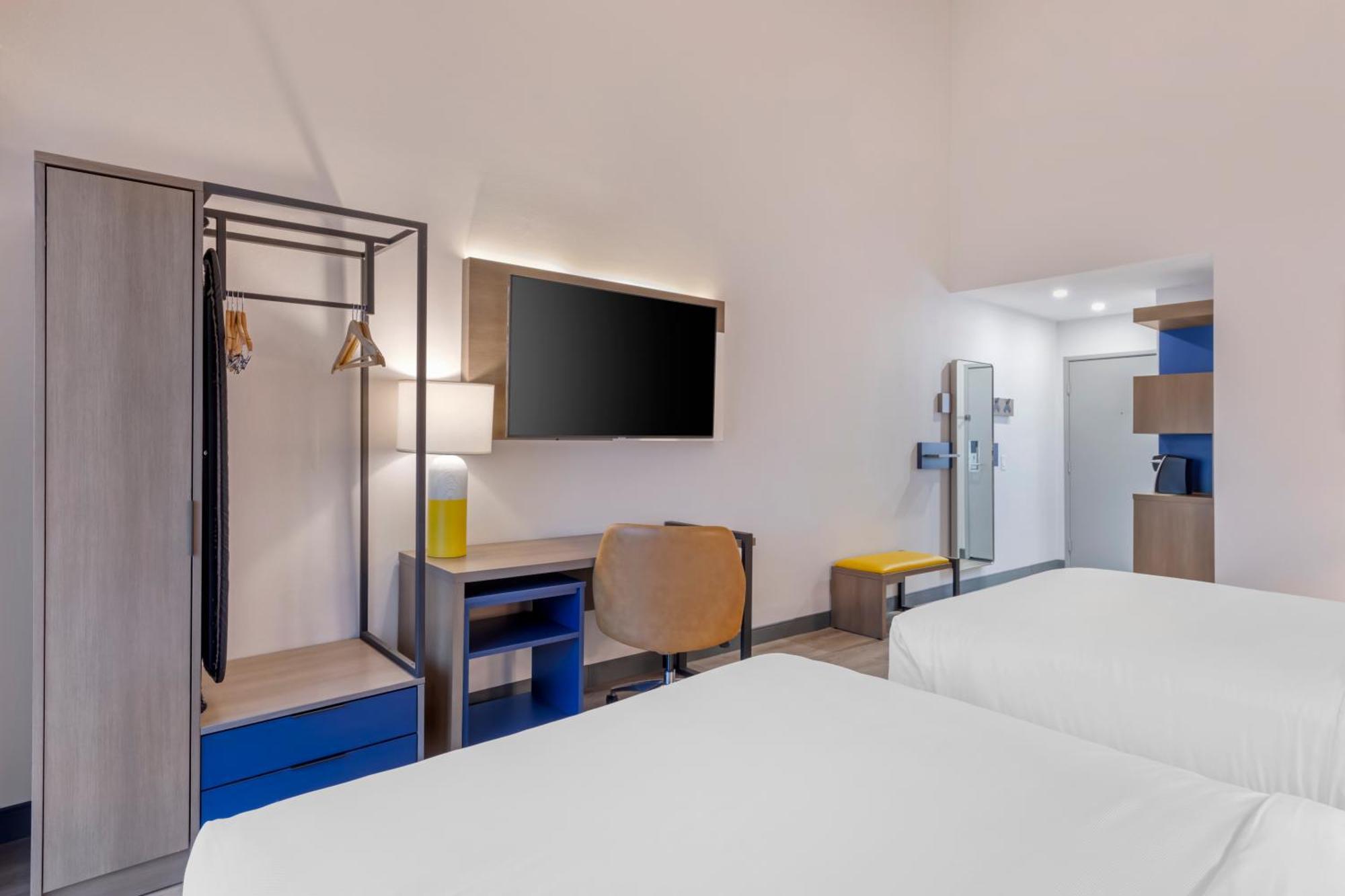 Comfort Inn & Suites Irvine Spectrum Lake Forest Zimmer foto
